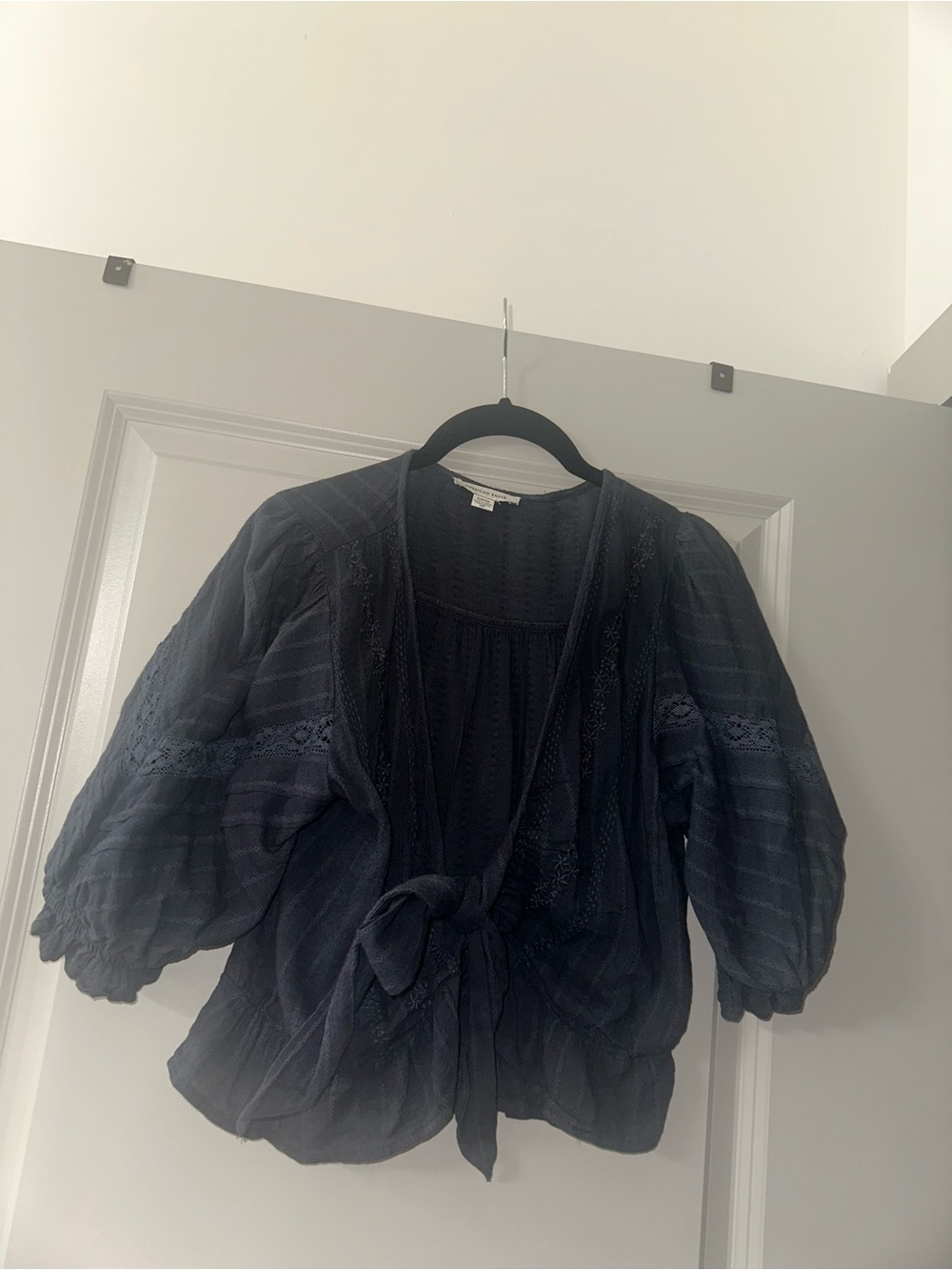 American Eagle Outfitters Black Tie-Front Puff Sleeve Jacket